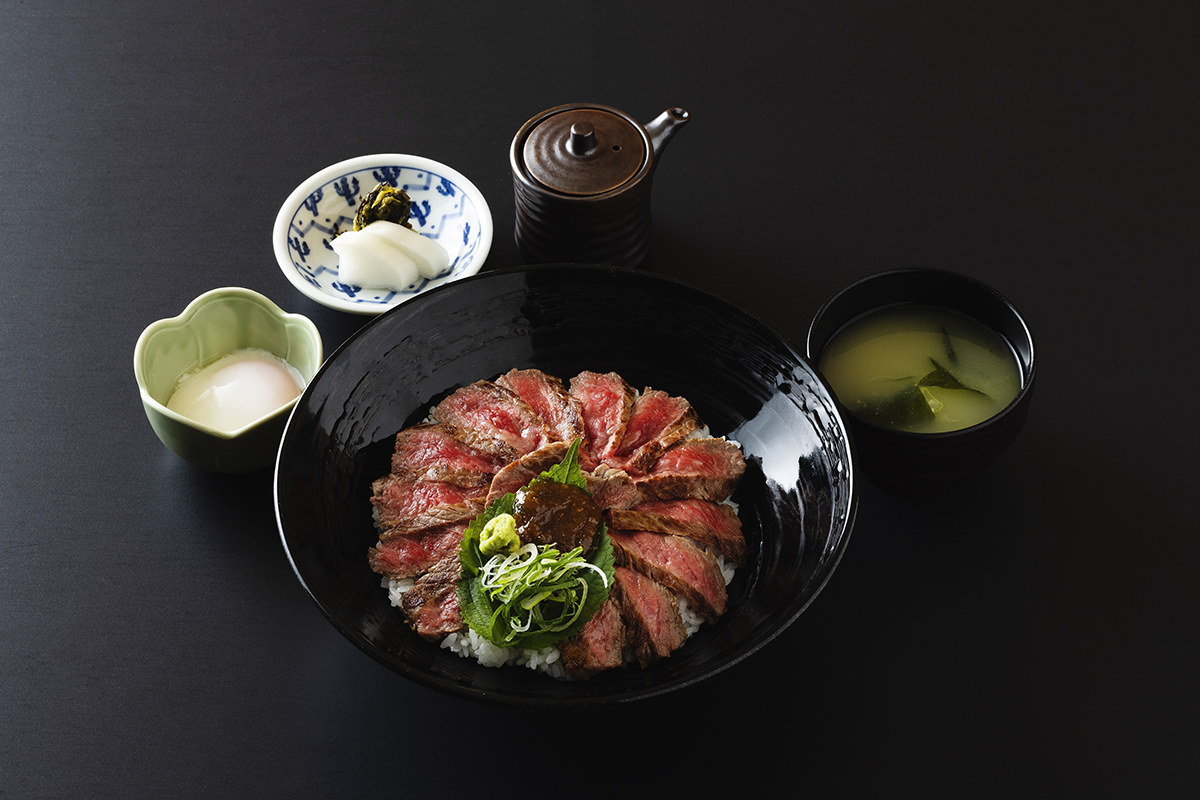 あか牛丼（大盛り）